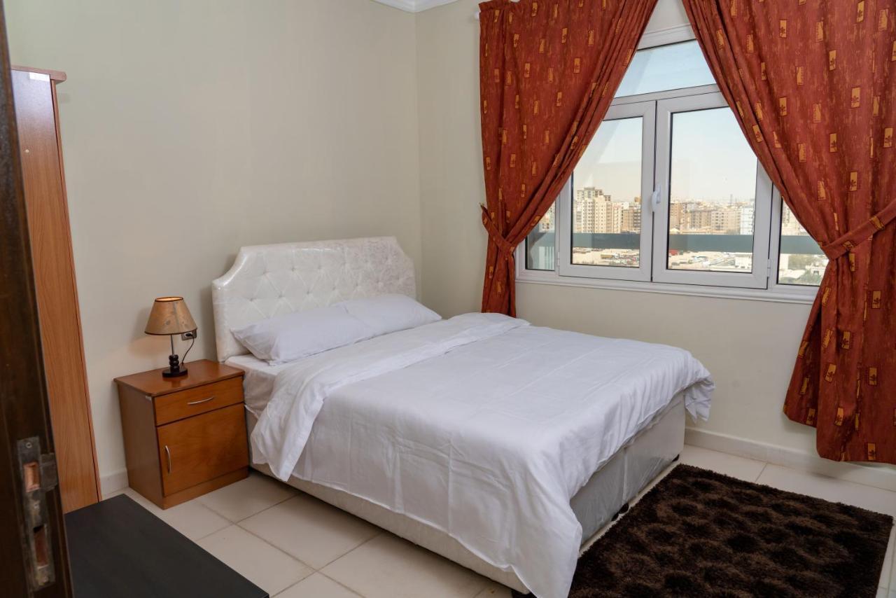 Zodiac Hotel Apartments Fahaheel Kuwait City Exterior photo